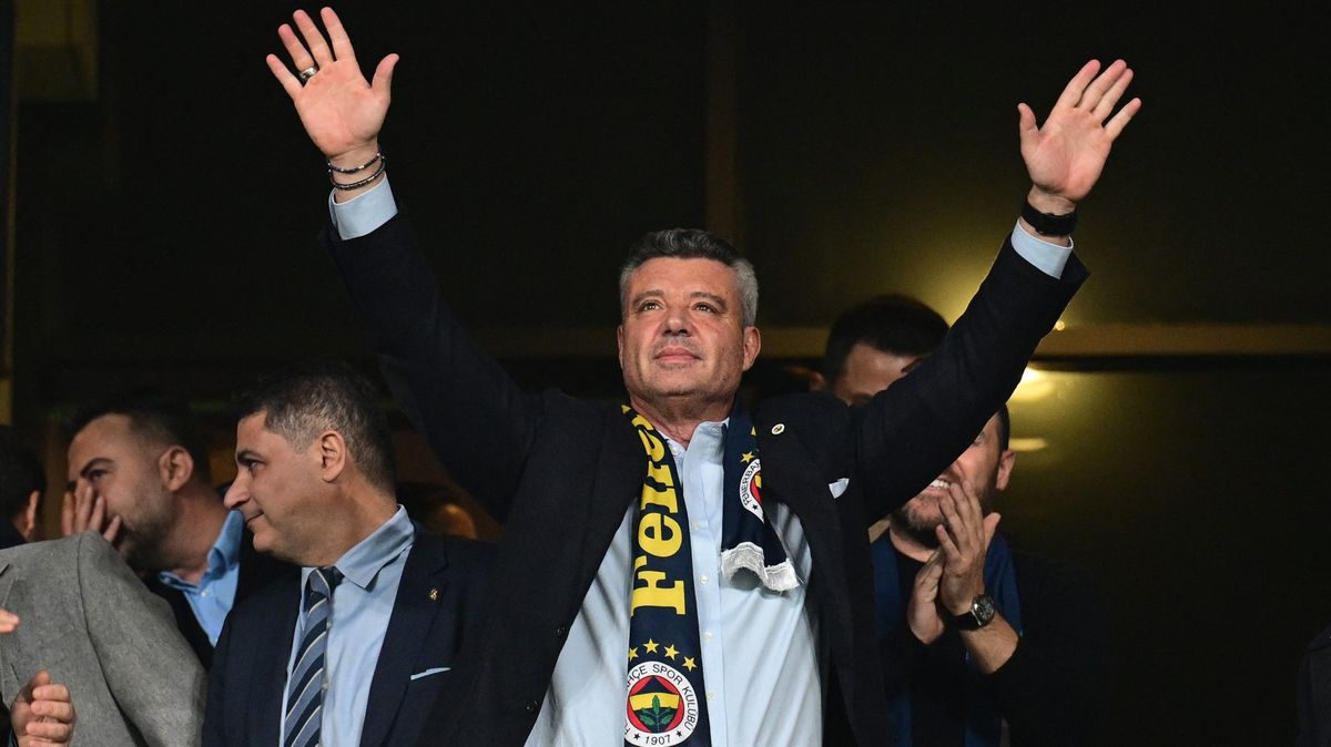 Šéf Fenerbahce skončil ve vazbě kvůli drogovému skandálu