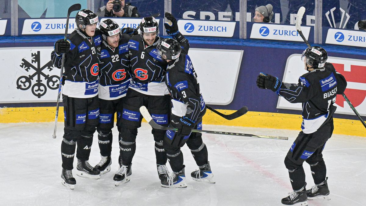 Fribourg je v semifinále Spenglerova poháru, Sparta čeká na soupeře