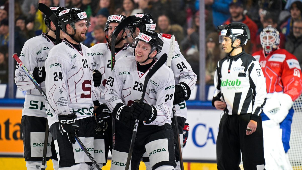 Spartu čeká na Spenglerově poháru boj o semifinále, v cestě stojí Kanada