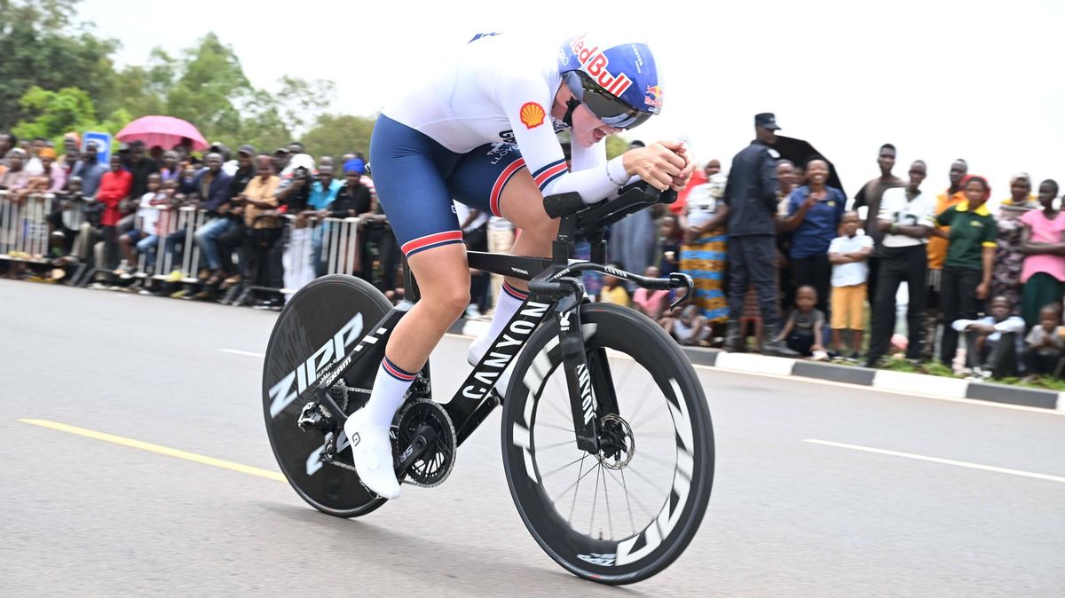 Britská cyklistka plánuje po zlomenině zápěstí brzký návrat