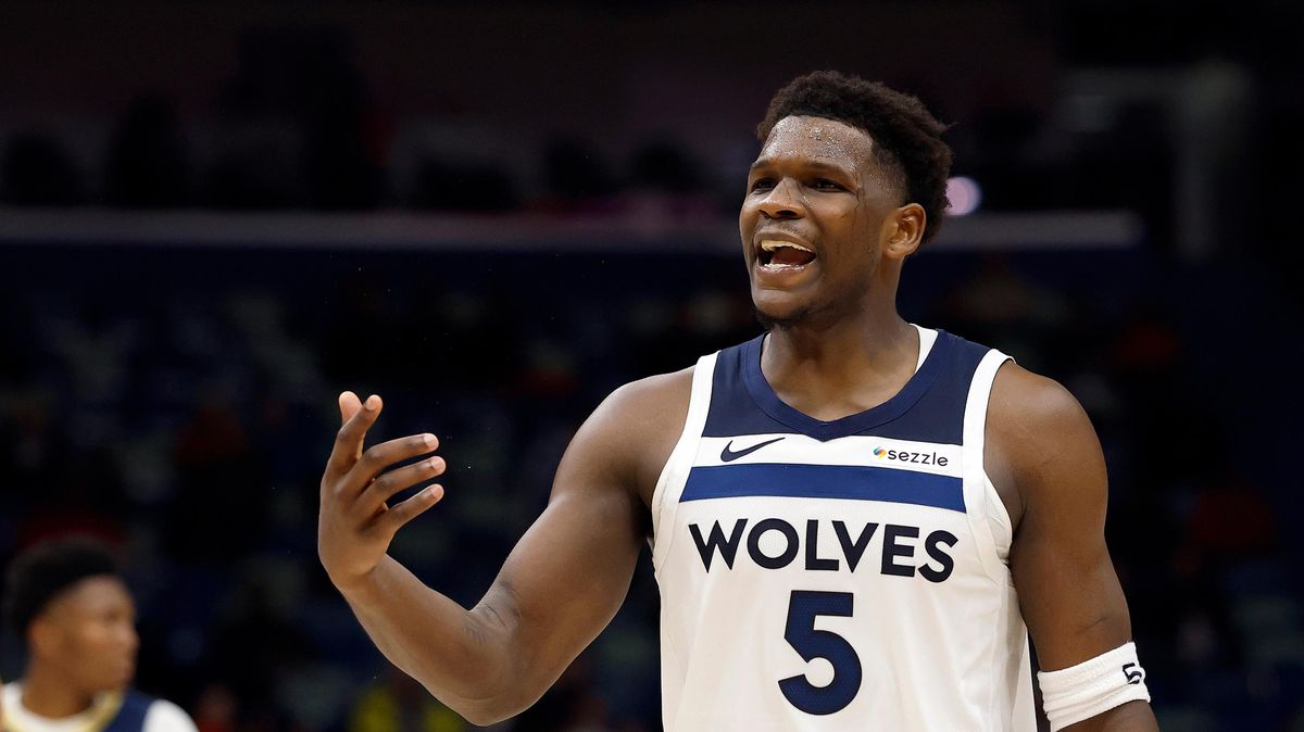 Třinácté vítězství v řadě v NBA si připsala Oklahoma. Edwards pomohl Minnesotě 44 body