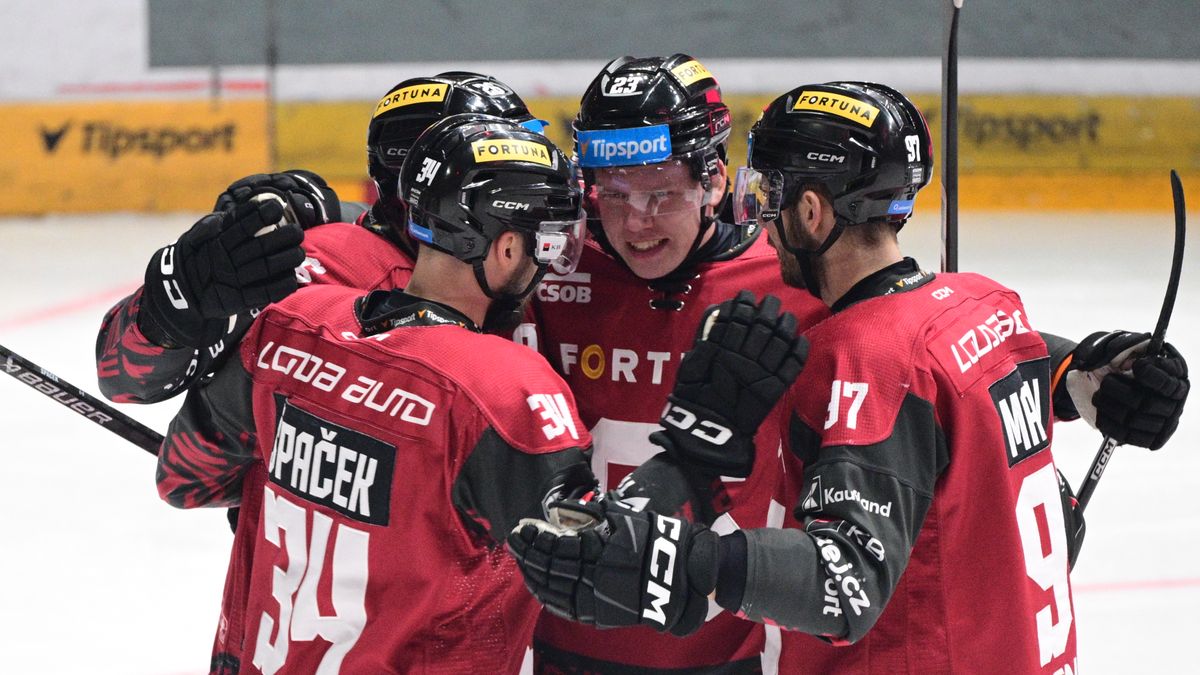 HOKEJ ONLINE: Sparta srovnala! Plzeň vede nad Pardubicemi, Kladno s Jágrem nabírá ztrátu