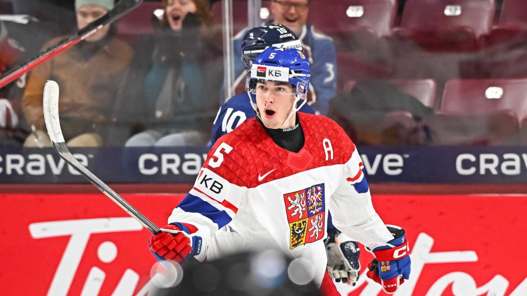 VIDEO: Jiříček si fintu natrénoval v kabině a překvapil sám sebe. Takový gól nikdy nedal