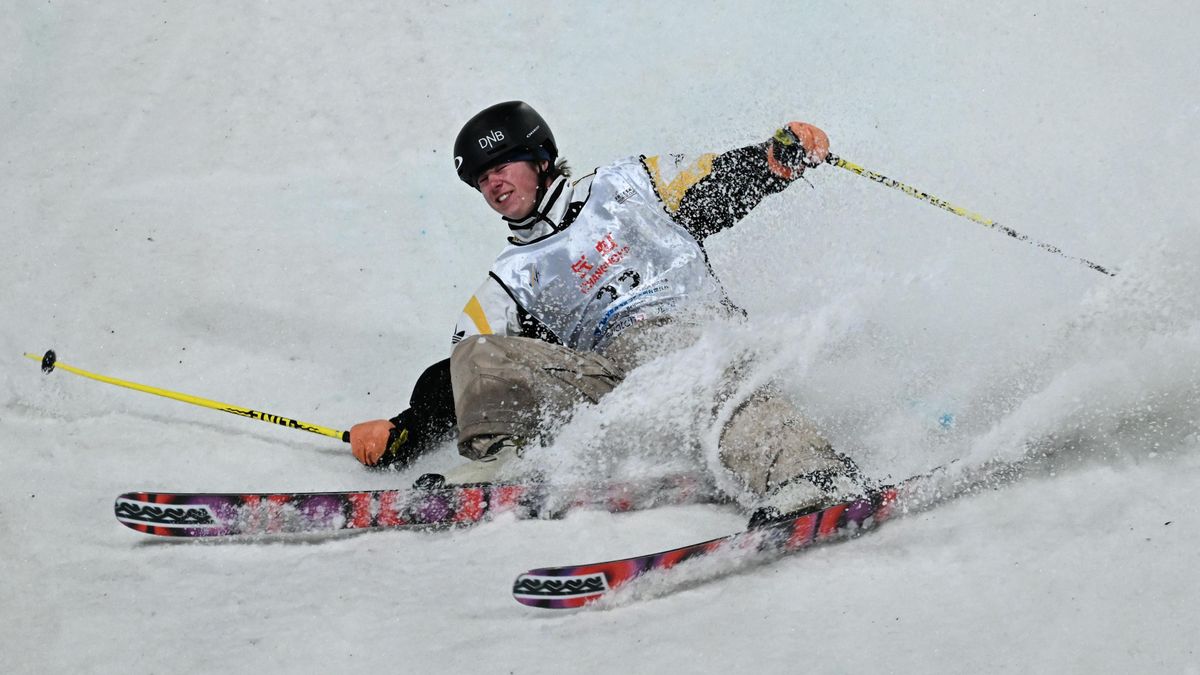 Brutální následky. Lyžař po pádu v tréninku ochrnul