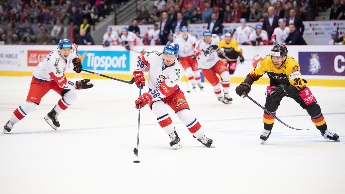 Po vypuknutí války na Ukrajině podepsal v KHL. Teď českého útočníka angažoval Tábor