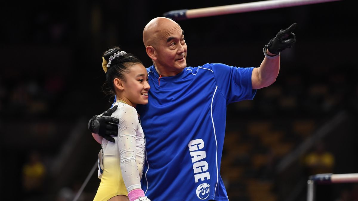 Trenéři amerických medailistů se ocitli na dlažbě