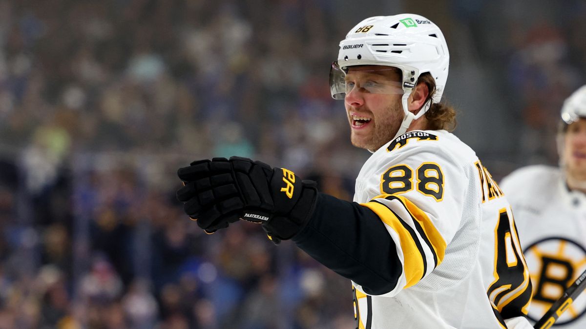 Pastrňák se v historickém pořadí českých střelců v NHL dotáhl na druhého Eliáše