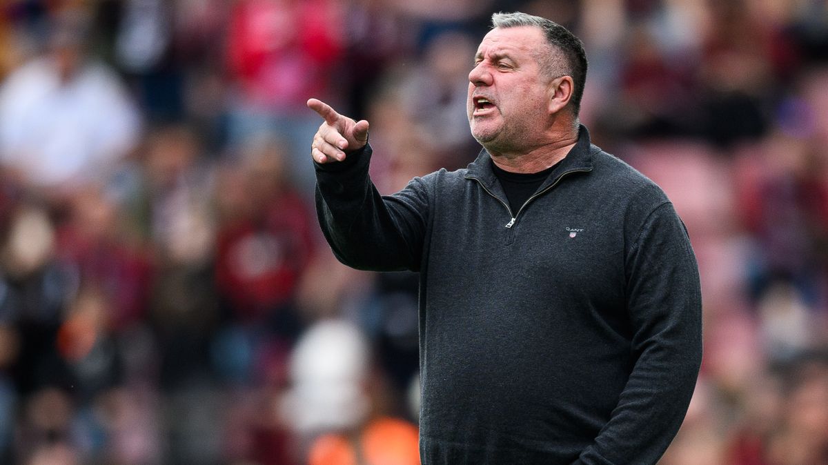 Jednou by hráče koupil Arsenal, pak ani Houslice. Jinoch o problémech Boleslavi, její cestě i Trundovi