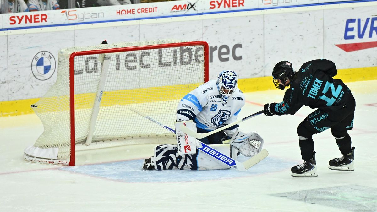 Vary dál kosí soupeře a už jsou druhé. Máme pokoru a tvrdě makáme, říká 17letý talent