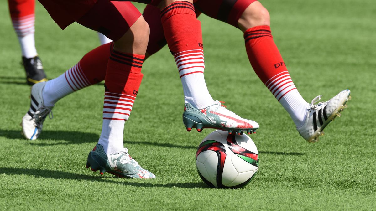 Dopingová kauza norských fotbalistek má překvapivé vyústění. Zakázaná látka byla v trávě