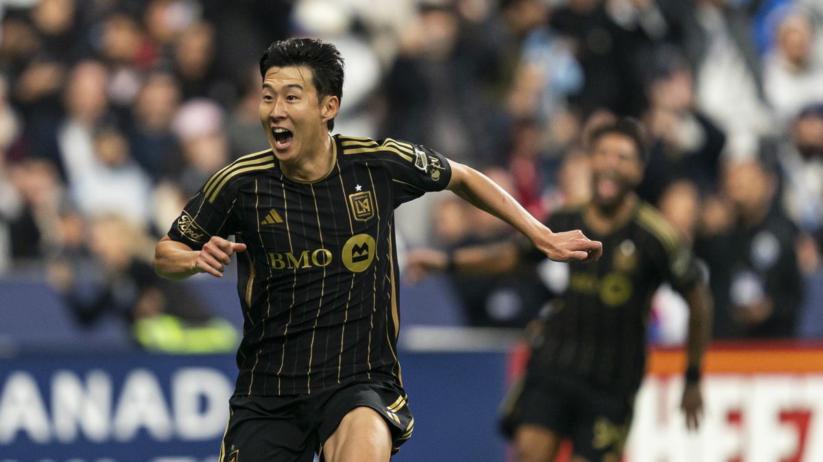 Tvrdila, že se Son Hung-minem čeká dítě. Za vydírání dostala čtyři roky vězení