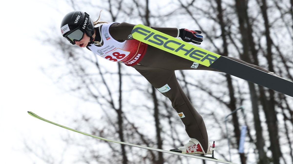 Skokanka na lyžích Anežka Indráčková si v Engelbergu o čtyři příčky vylepšila osobní maximum