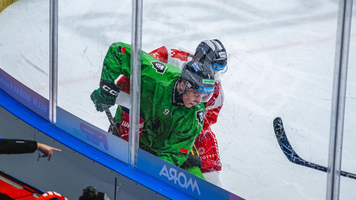 Po první třetině jsme na sebe v kabině zařvali a pomohlo to, pověděl Zdráhal