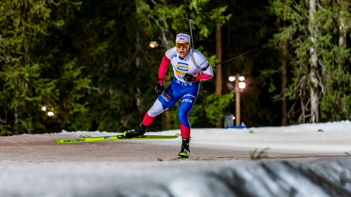 Biatlonisté jedou poprvé v sezoně sprint. Češi vyrazí na trať i se Štvrteckým