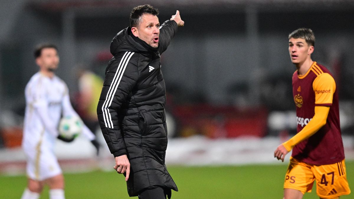 Červená karta jde za mnou, zkritizoval se trenér po derby se Spartou