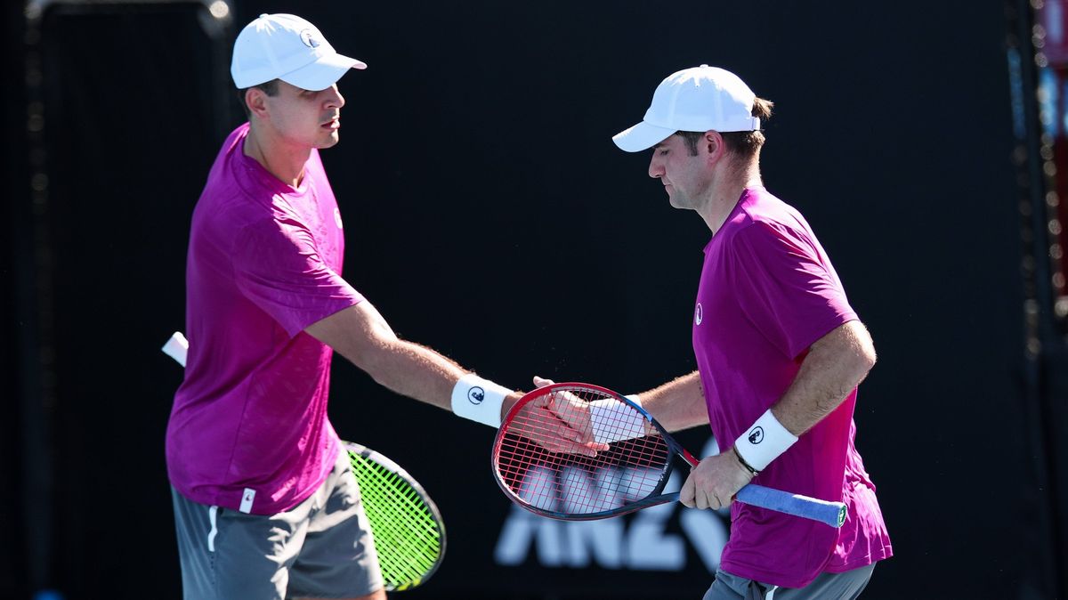 Senzační výsledek. Nouza s Riklem vyřadili nasazené dvojky