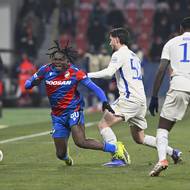 Faulovaný Prince Adu.