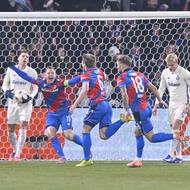 Lukáš Červ dal první gól zápasu už  v šesté minutě.