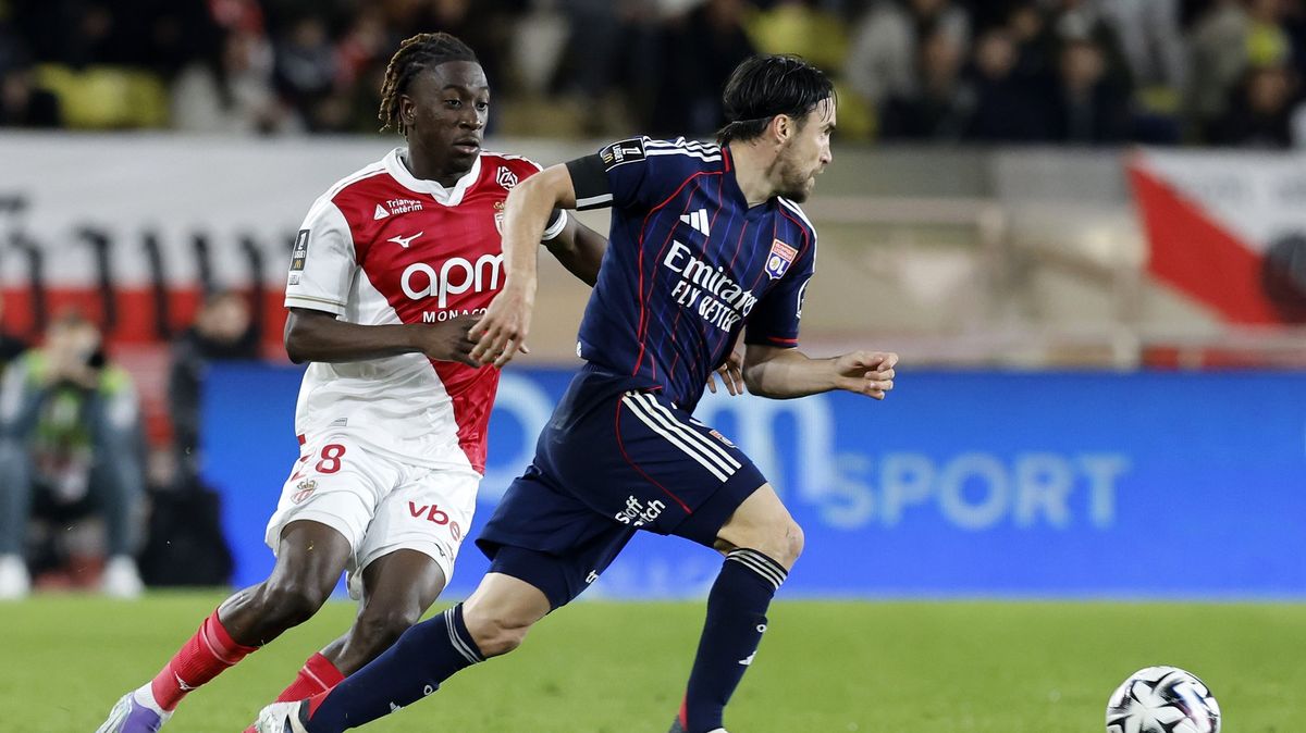 Hrozivá scéna ze Šulcova báječného večera. Soupeř brutálně fauloval mistra světa