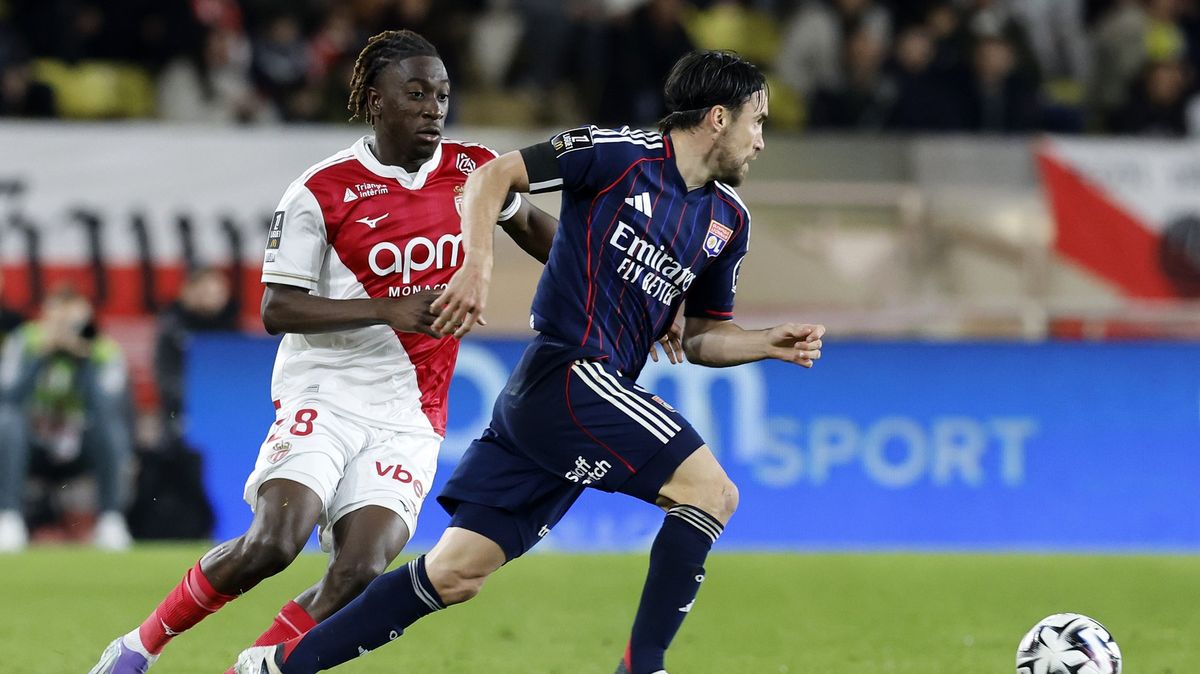 Hrozivá scéna ze Šulcova báječného večera. Soupeř brutálně fauloval mistra světa