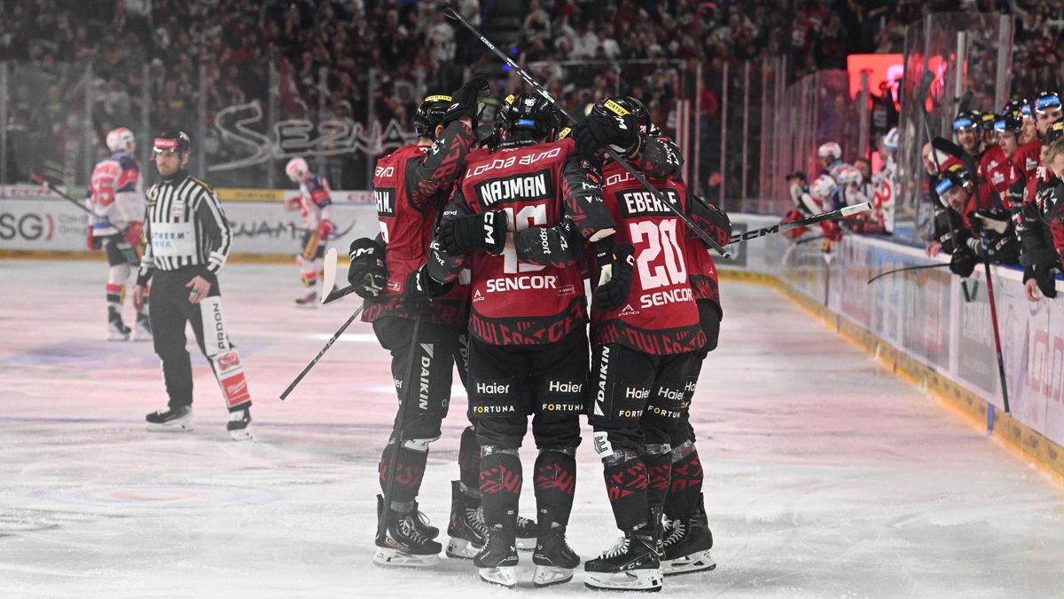 ONLINE: Videomomenty ze zápasu Třinec - Sparta