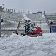 V akci jsou ve Vysočina areně i bagry