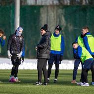 <p></p>
<p>Zahájení zimní přípravy fotbalistů Baníku Ostrava, 3. ledna 2026, Ostrava. brankář Dominik Holec z Ostravy, Trenér Tomáš Galásek z Ostravy, Michal Frydrych z Ostravy, Srdan Plavšič z Ostravy a Michal Kohút z Ostravy.</p>
<p></p>