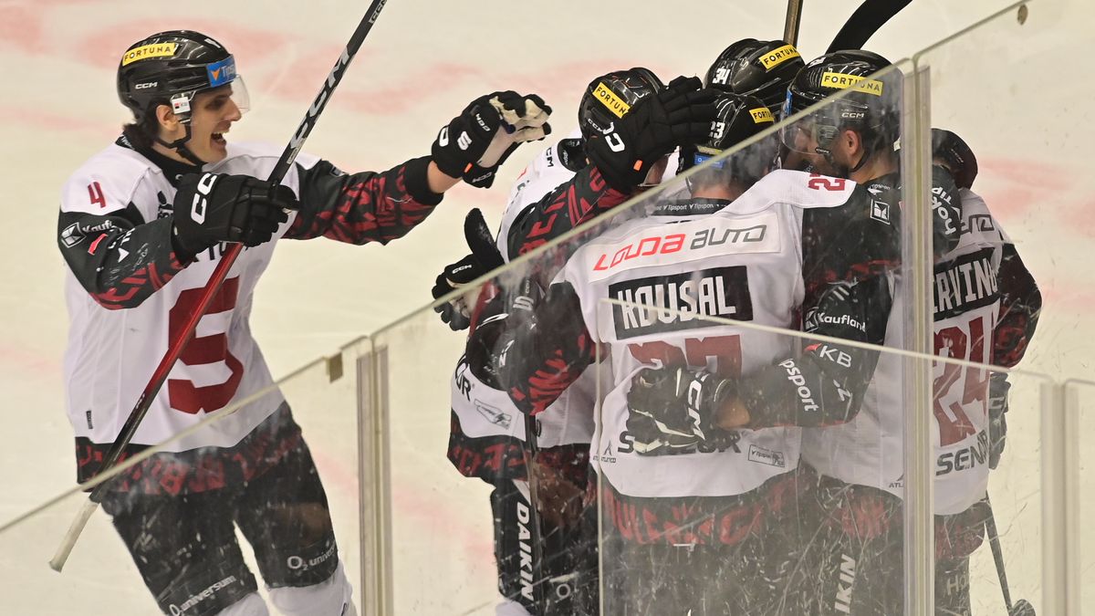 HOKEJ ONLINE: Sparta za minutu vstala z mrtvých a v nájezdech urvala bonusový bod