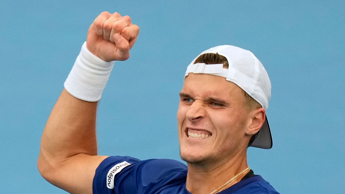 Menšík si dupl na Ruuda a tenisté nepovolili Norsku ani bod