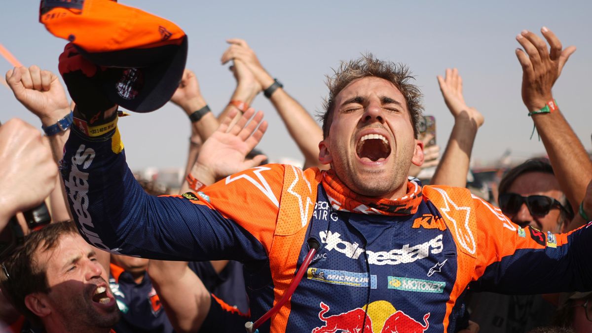 DAKAR ONLINE: Finiš přinesl zvrat v motorkách! Češi slaví zásluhou Lopraise a Klymčiwa dvě druhá místa