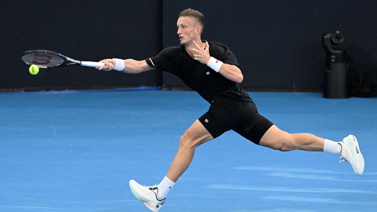 Lehečka se pobil s Machačem, dál může snít o obhajobě