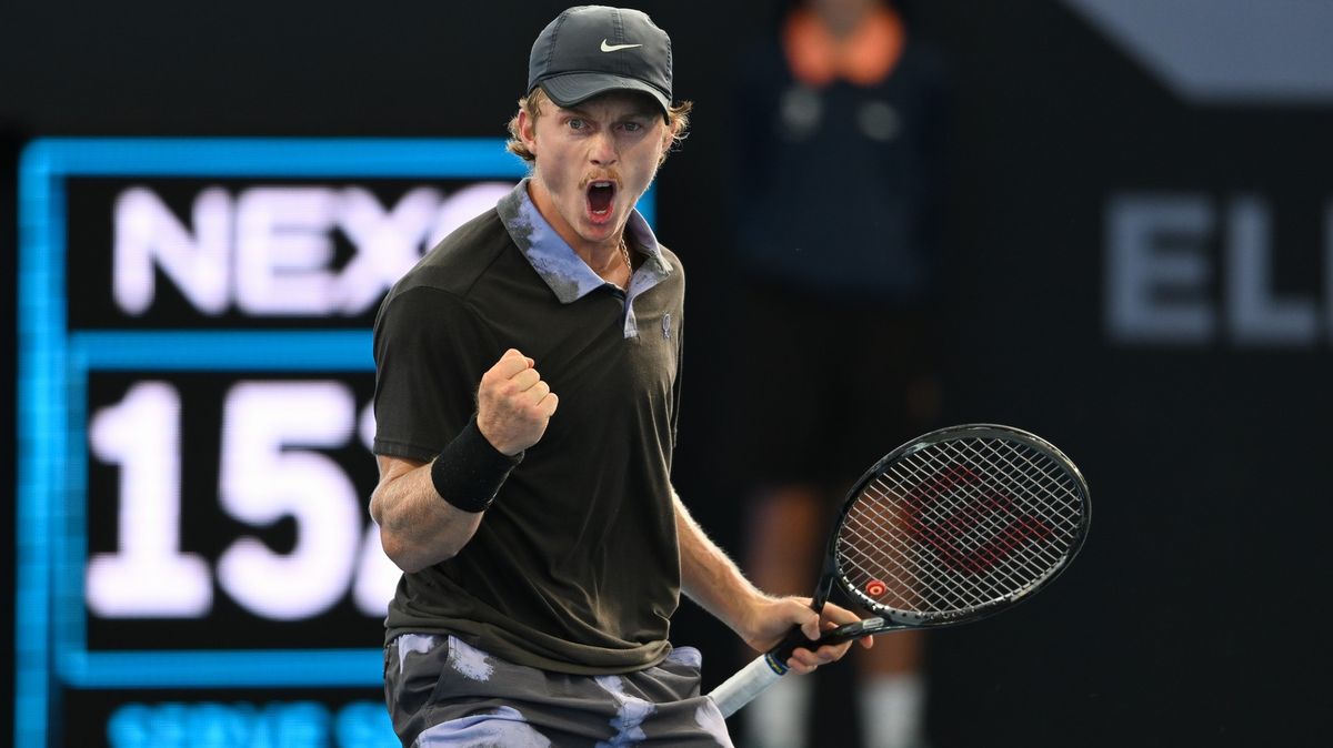 Výškový rozdíl vyřešil po svém. Tenista po prohře nastoupil na soupeře s židlí