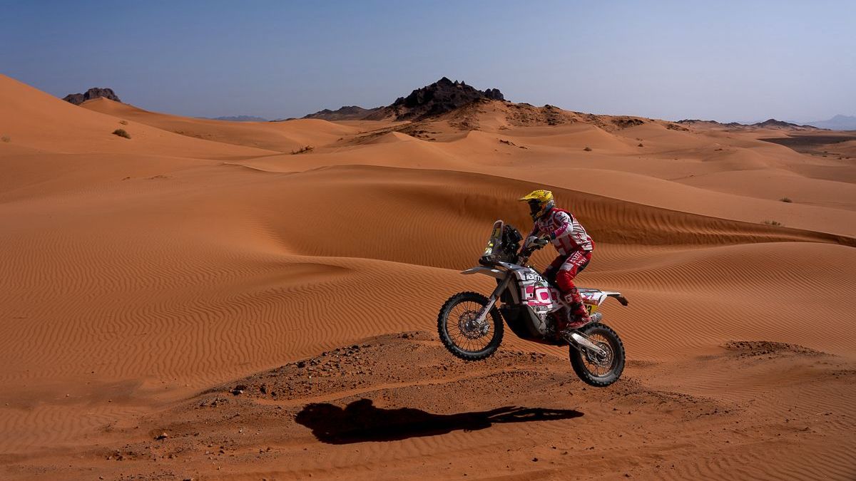 Brutální masakr, už toho máme plné zuby, zní od jezdců z Dakaru. Sainz jel jako jeho máma