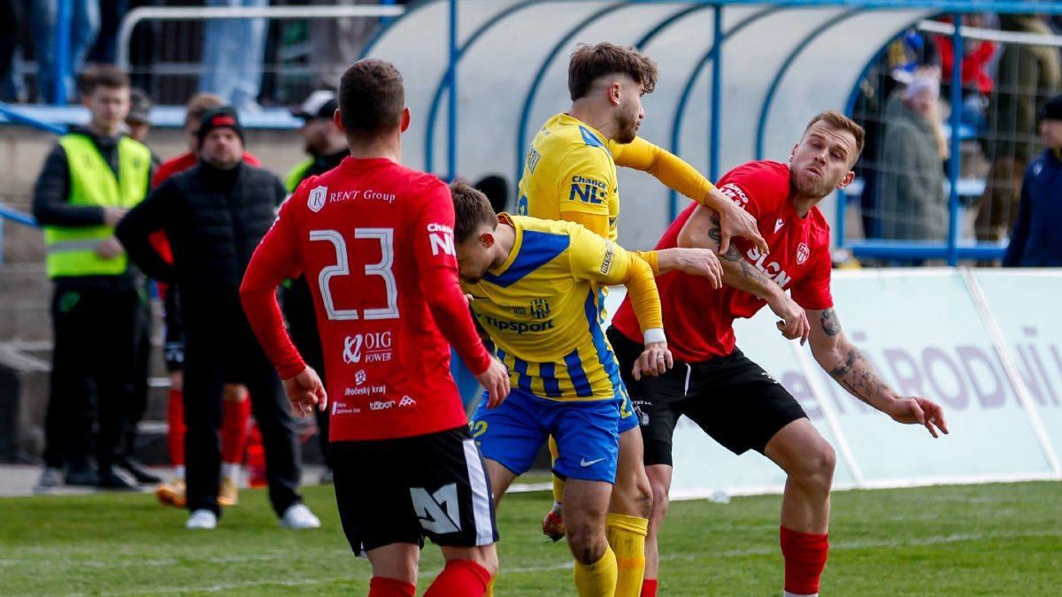 Neřešitelný problém druhé ligy. Majitelé platí za nic, trenéři se zlobí