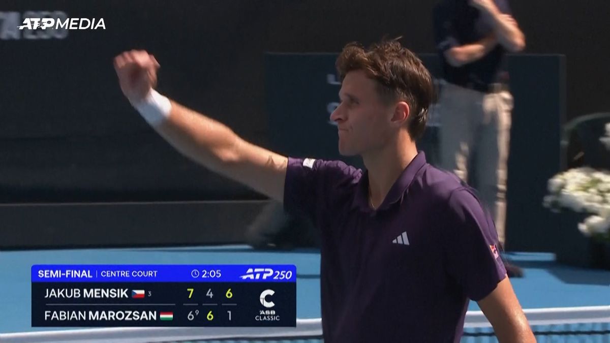 TENIS ONLINE: Menšík i Macháč bojují o turnajové triumfy