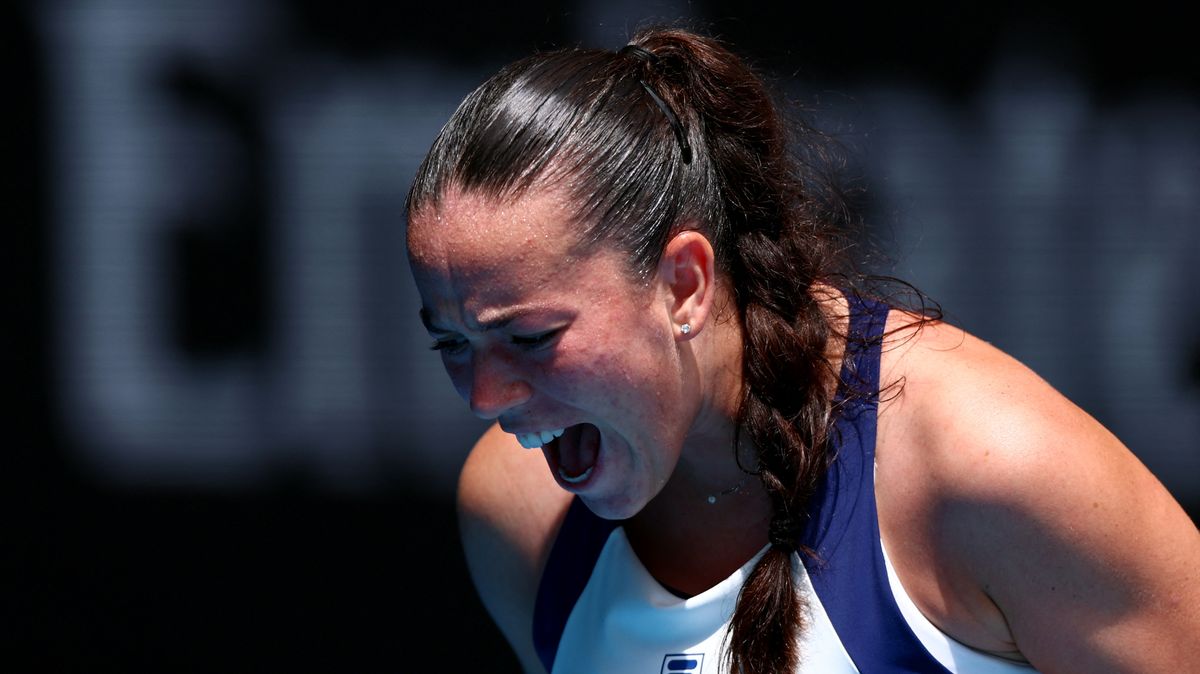 TENIS ONLINE: Valentová má v českém derby navrch! Nosková i Plíšková jdou dál, končí Siniaková a Bouzková