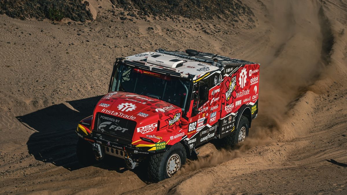 Chce napodobit strýce a taky vyhrát Dakar. Loprais udělal první krok a říká: Udržel jsem nervy na uzdě