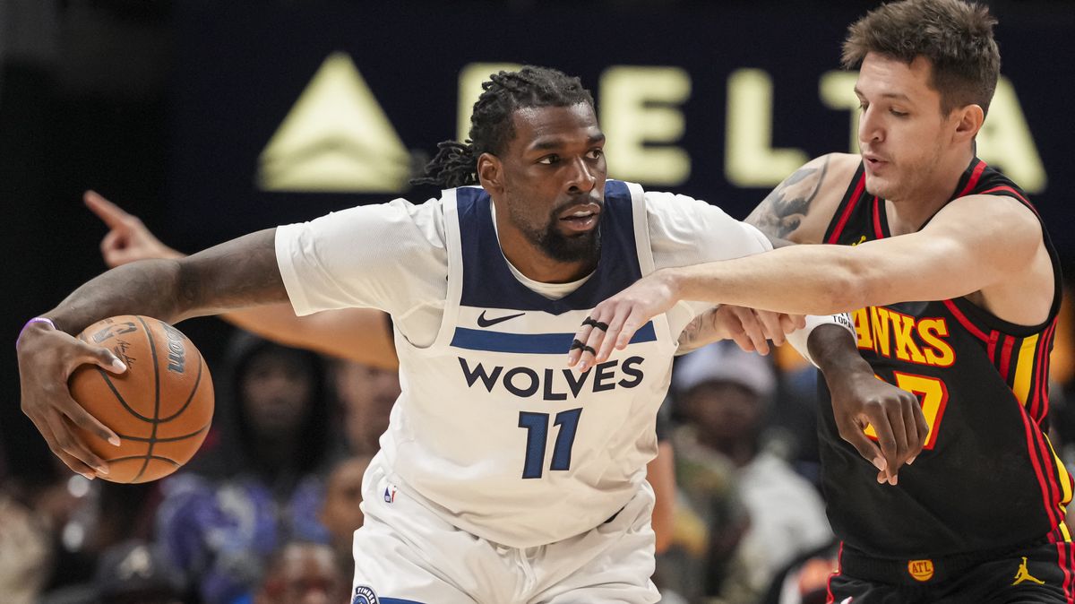 Atlanta v NBA uspěla po sedmi porážkách, Krejčí dal šest bodů