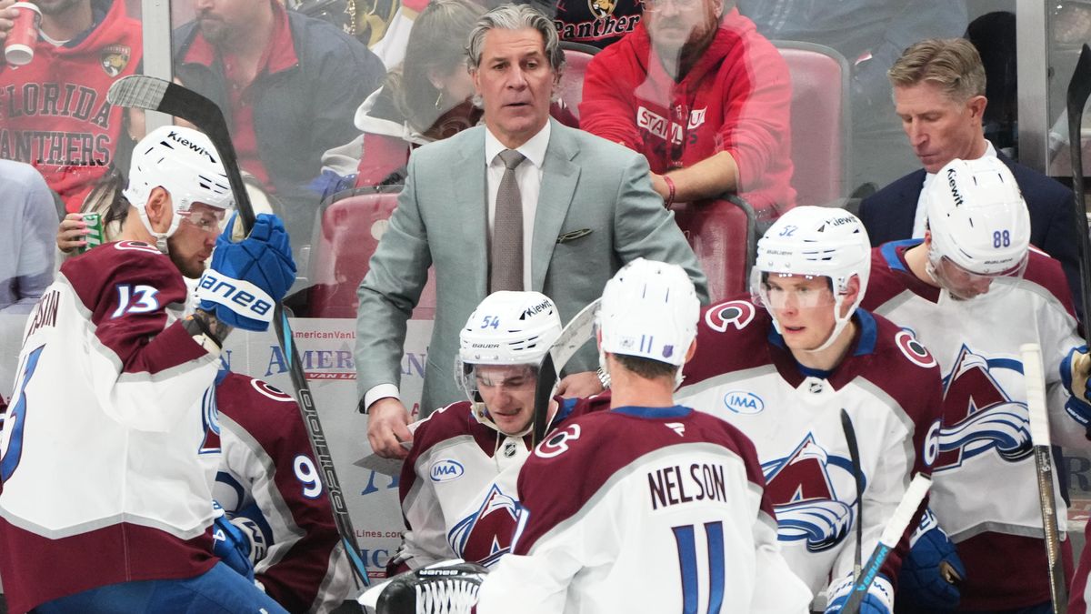 Souboj titánů. Vítěz Stanley Cupu si vyšlápl na lídra celé soutěže