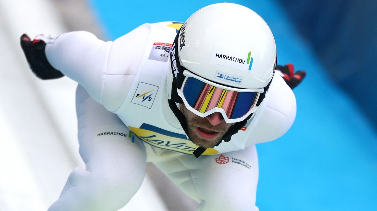 Skokan Koudelka postoupil na SP v Zakopaném z 21. místa do druhého kola