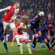 Robert Lewandowski z Barcelony a jeho vlastní gól.