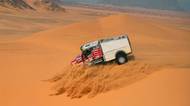 Kamion Aleše Lopraise na trati Rallye Dakar 2026