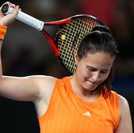 Naštvaná Darja Kasatkinová po prohraném prvním setu.