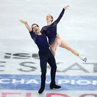 Německá sportovní dvojice Minerva Fabienne Haseová a Nikita Volodin slaví z ME stříbro.  