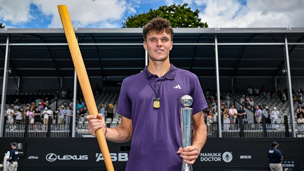 Menšíka dojal ceremoniál. V Aucklandu uctili českého bojovníka