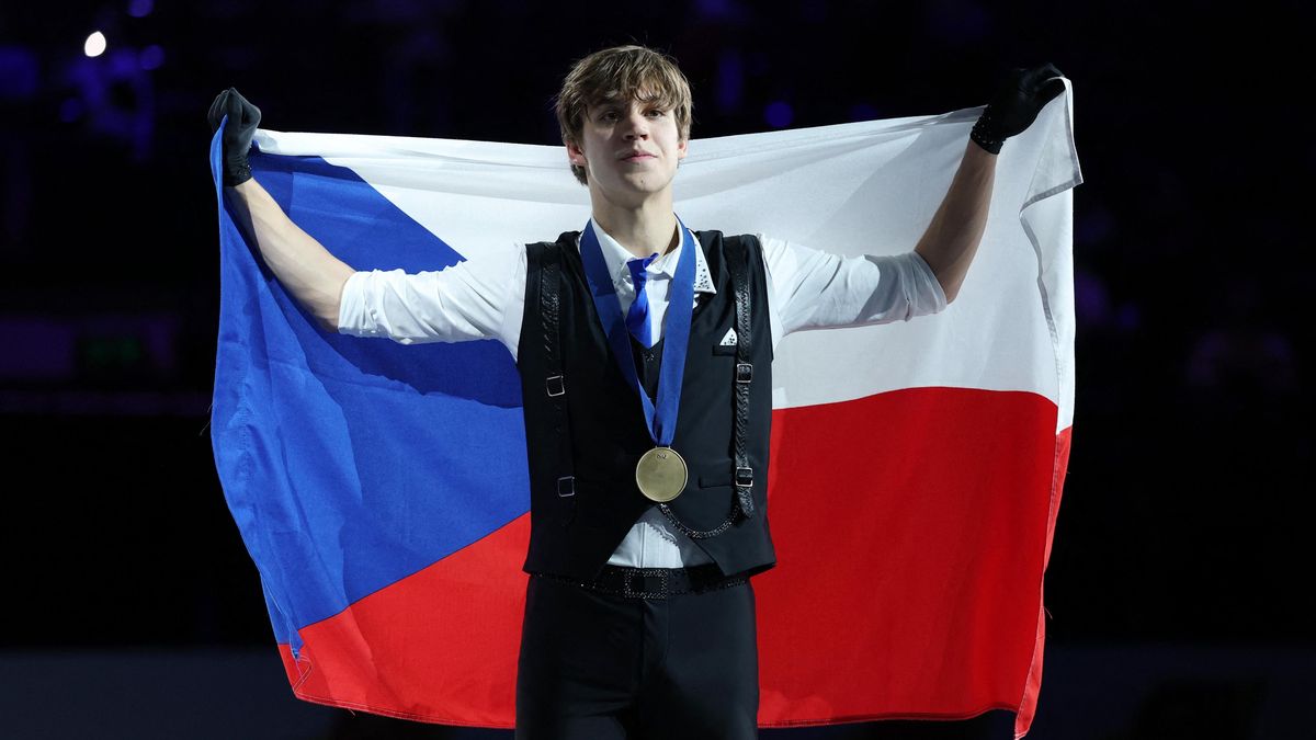 Absolutní senzace. Krasobruslař Reshtenko získal evropský bronz pro Česko