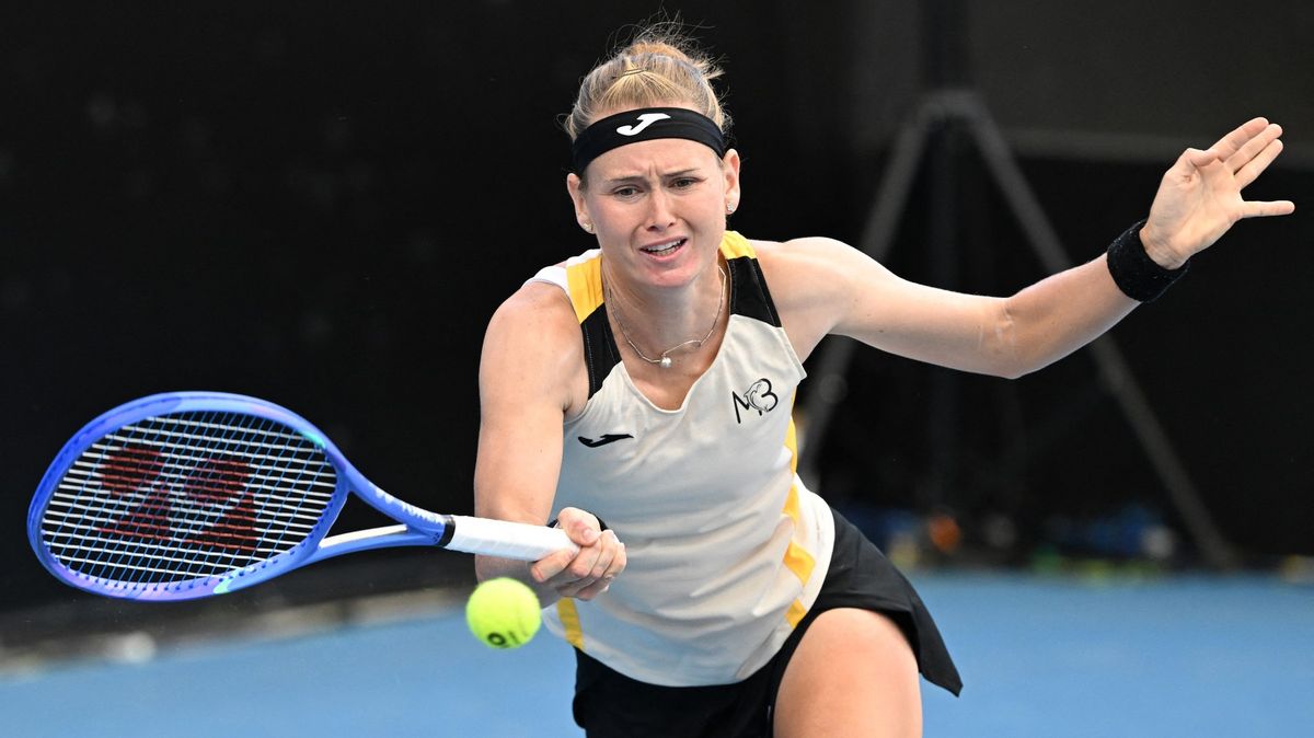 Na šestý pokus Bouzková porazila Badosaovou a v Adelaide je ve druhém kole