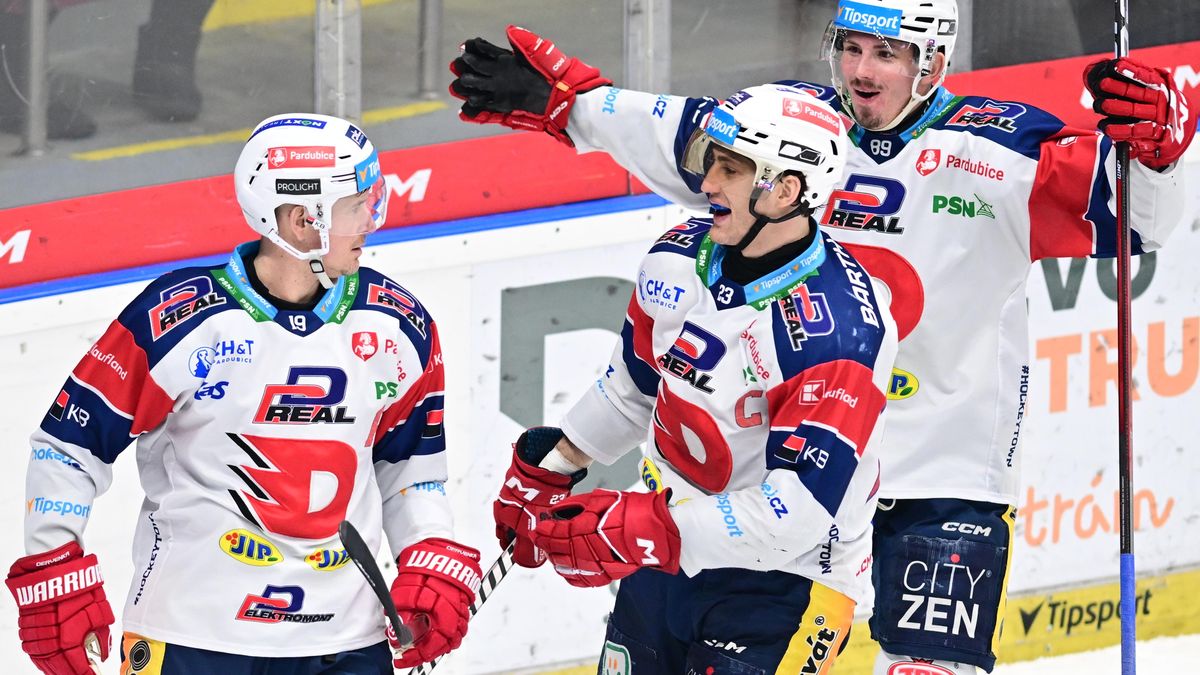 HOKEJ ONLINE: Pardubický obrat! Otáčí i Kladno, Kometa zvýšila