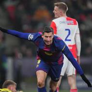 Robert Lewandowski se dočkal i gólu do správné branky. 