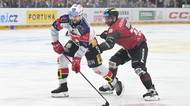 HOKEJ ONLINE: Sparta ve šlágru vede vyrovnanou bitvu s Pardubicemi. Kladno i Brno musí dotahovat